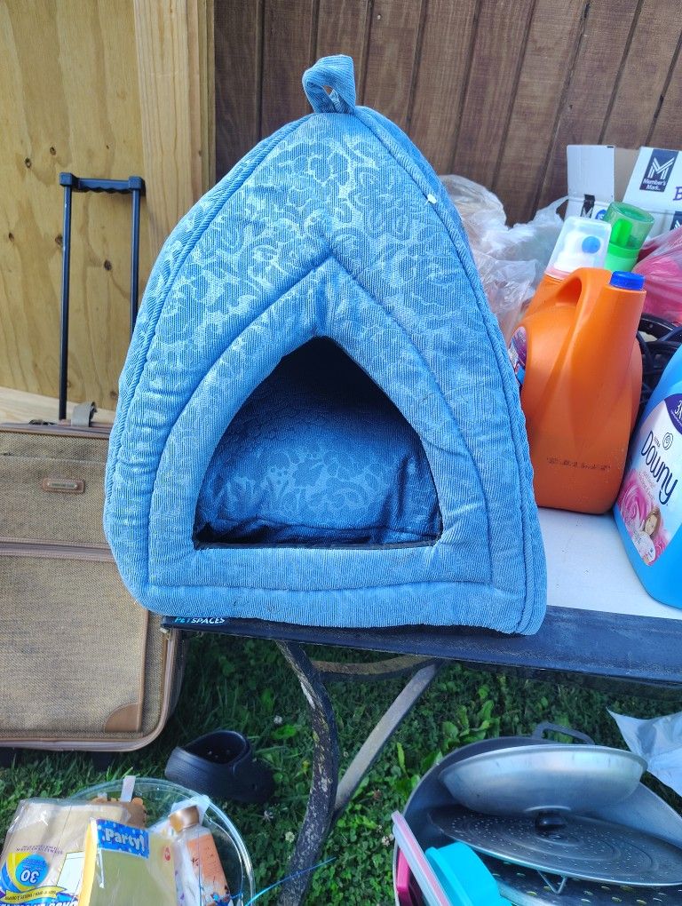 Dog Bed And Pillow For A Small Pet