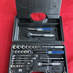 Stanley Sears USA  65 Piece Standart  And Metric Socket Sets  1/4”-3/8” Drive 6 Points 4 Combination Wrenches