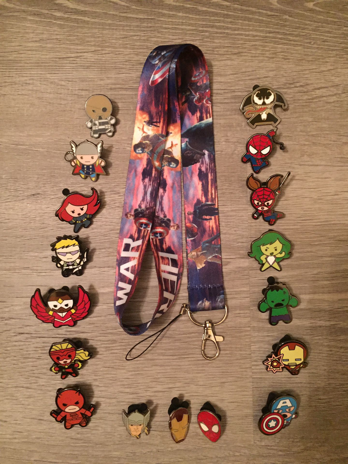 Captain America lanyard and 17 tradable Marvel pins