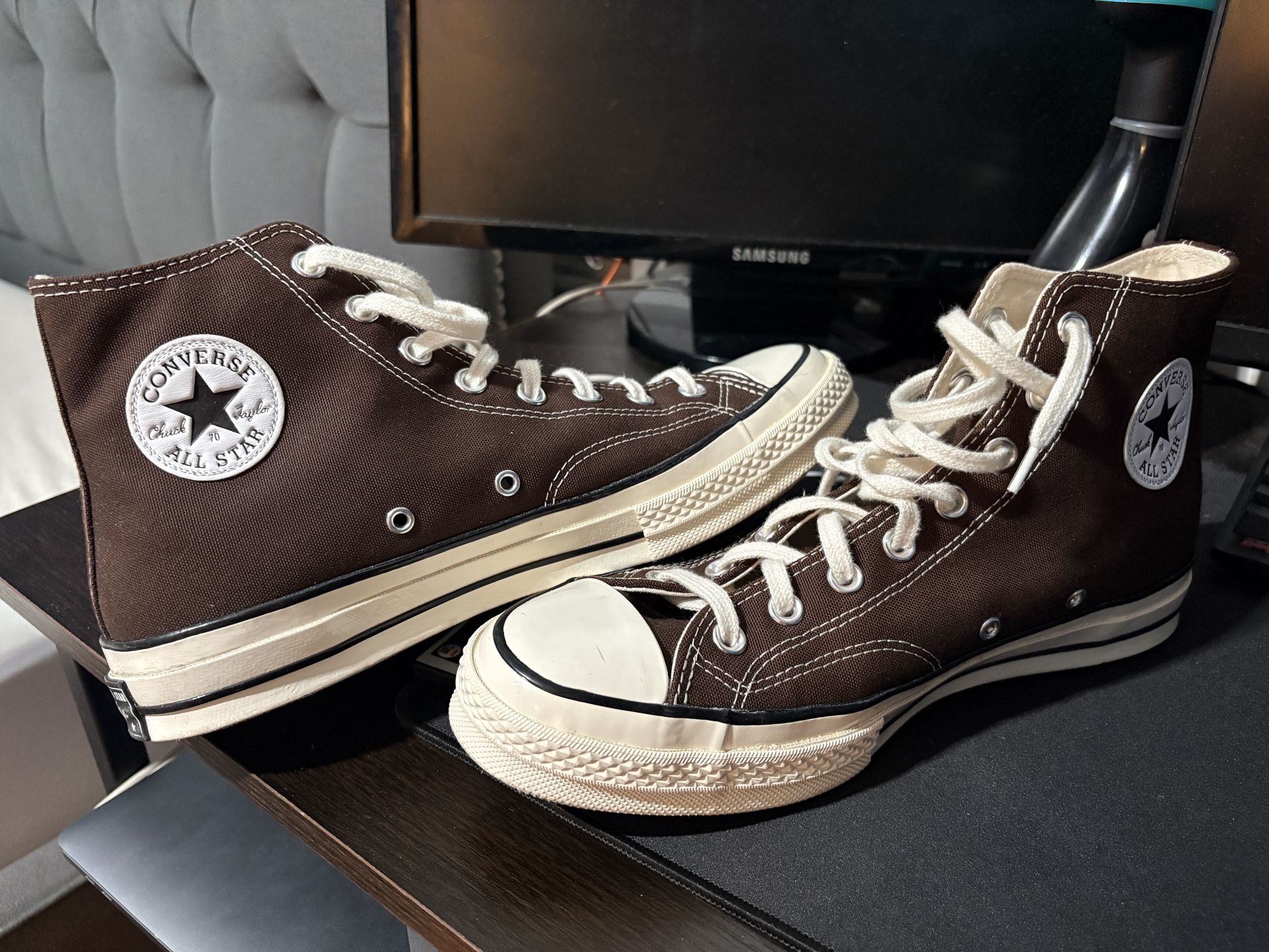 Brown Converse Men Size 10