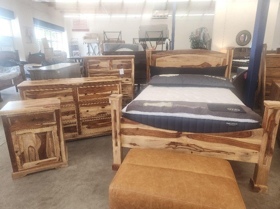 RUSTIC SOLID WOOD BEDROOM SET QUEEN BED, DRESSER, CHEST, NIGHTSTAND SHEESHAM WOOD