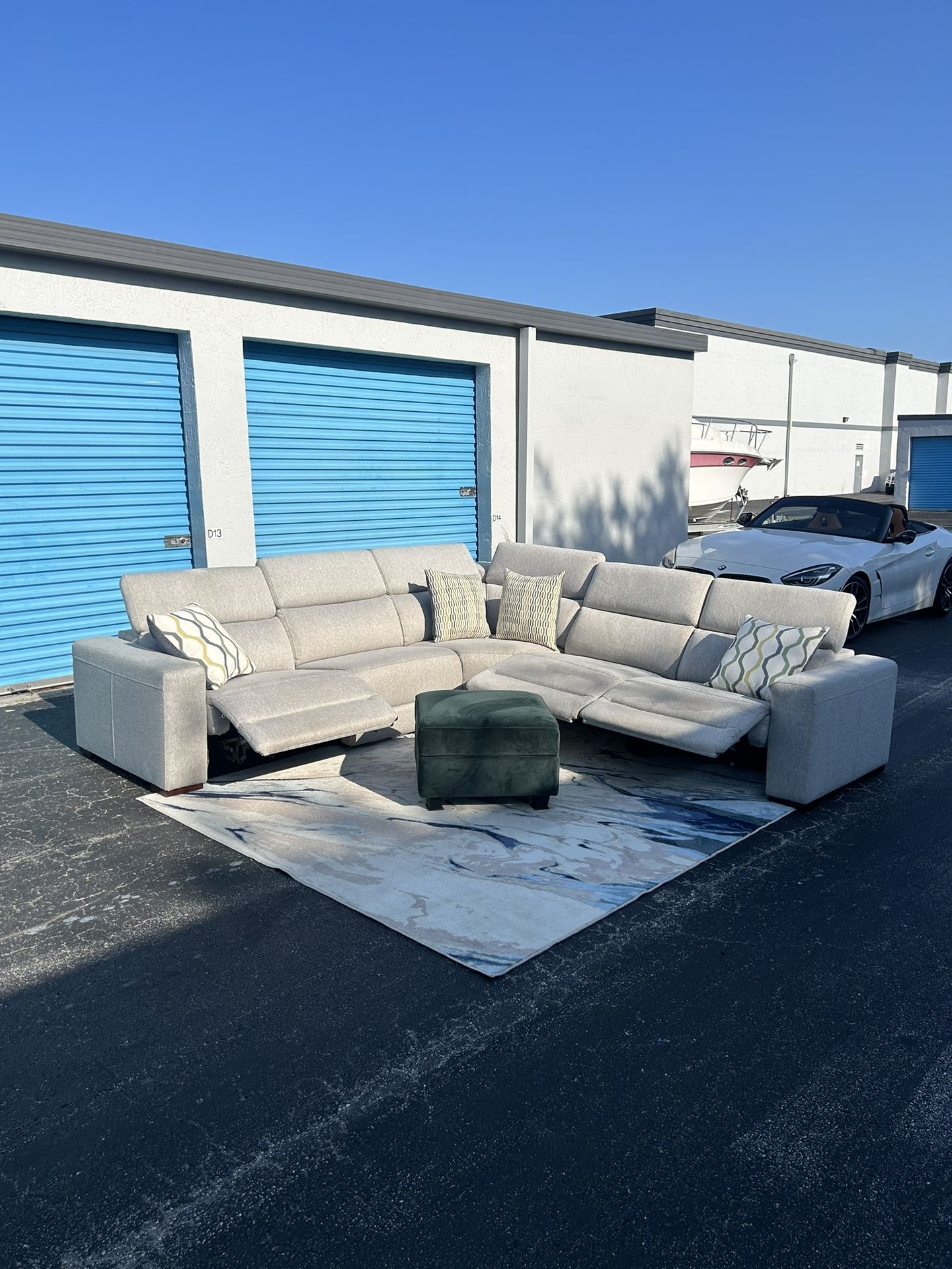 Sectional Couch/Sofa - Recliner - Fabric - Gray - Delivery Available 🚛