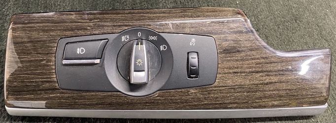 2009-12 BMW 750 Headlight Switch...