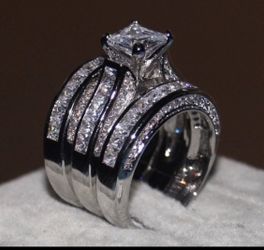 New 18 k white gold wedding ring set engagement ring