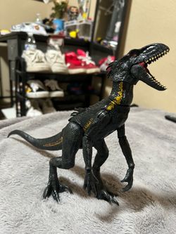 Jurrasic world Indoraptor action figure