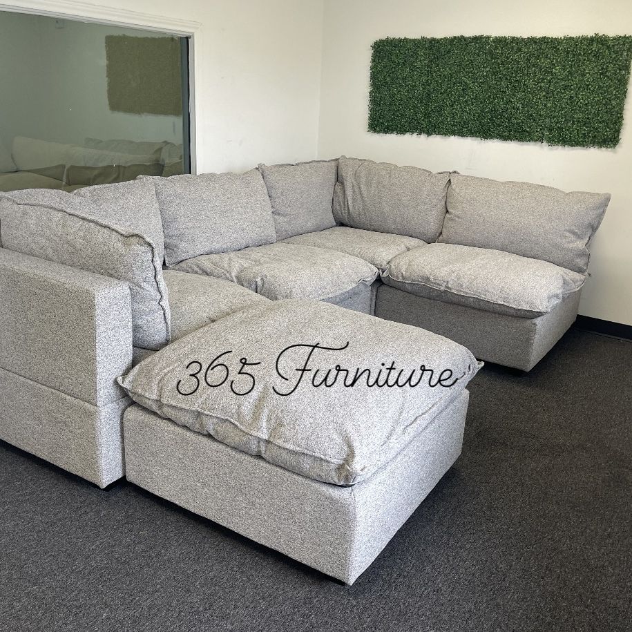 NEW ALBANY PARK KOVA CLOUD MODULAR SECTIONAL COUCH