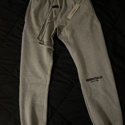 Cuffed Essential Sweats 