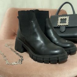 Leather Ankle boots 