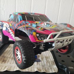 Traxxas Slash Four-wheel Drive