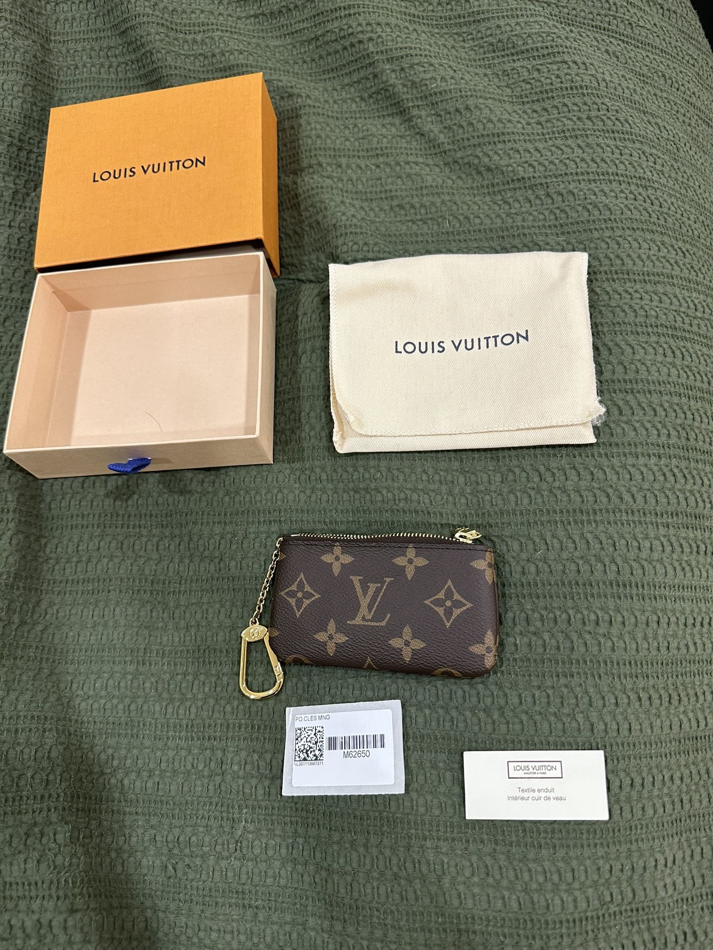 Louis Vuitton Clip Pouch 