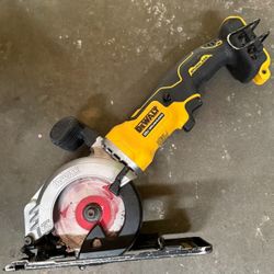 Dewalt 20v Circular Saw 4 1/5 In. 