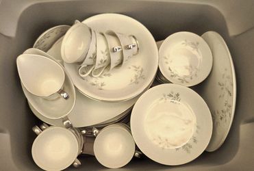 Mid-century Fine China service for 12 w/additional  serving pieces