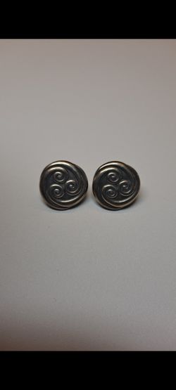 James Avery