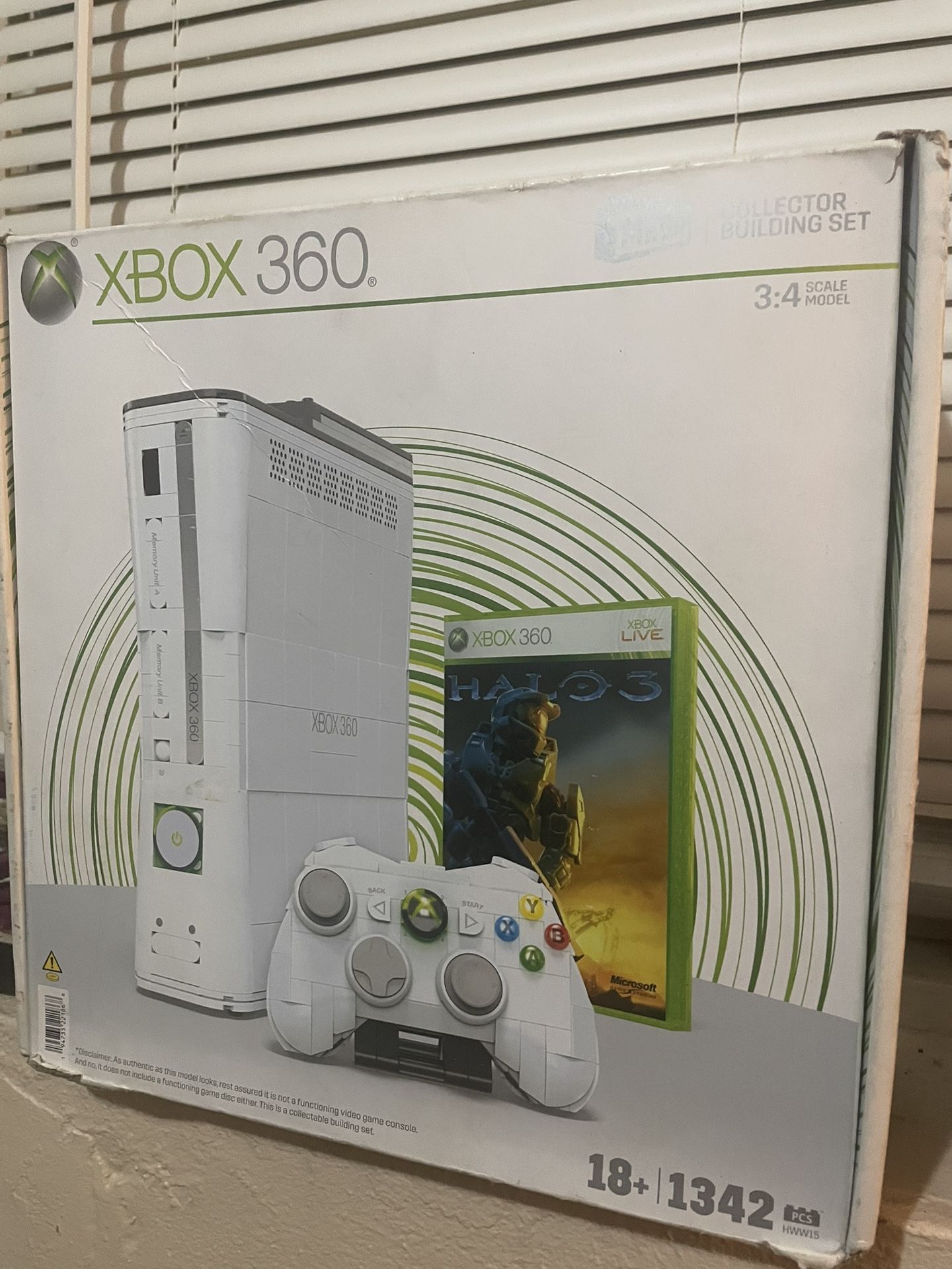 MEGA Showcase Microsoft XBOX 360 Collectors Building Set 1,342 PCS
