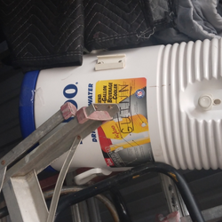 Igloo cooler $30 Lancaster tx pick up only