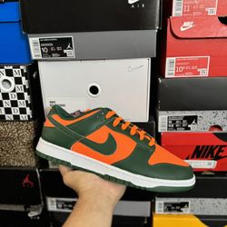 DS Nike Dunk Low Miami Hurricanes size 10.5