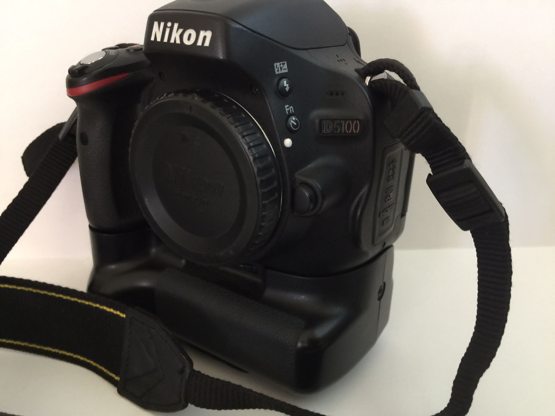 Nikon DSLR with a lot of extras $550*