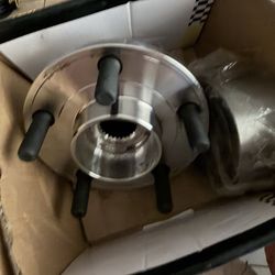 Front Wheel Bearing Hub 