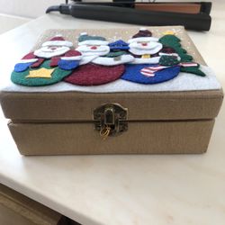 Box Full Of Christmas Treasure’s 