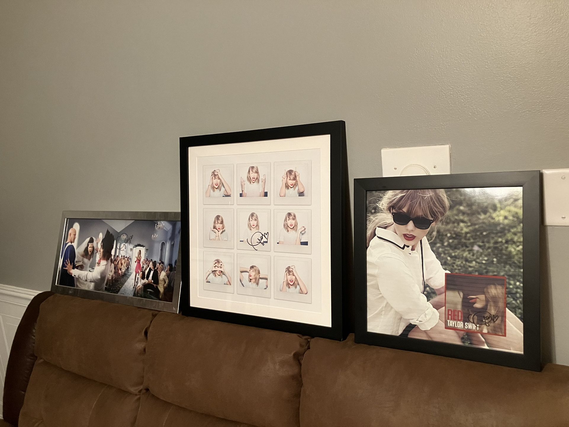 Taylor Swift Autographed Limited Lithograph Hand Signed Framed Art Prints Poster Photos !!!