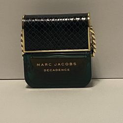 Marc Jacobs Decadence Perfume 