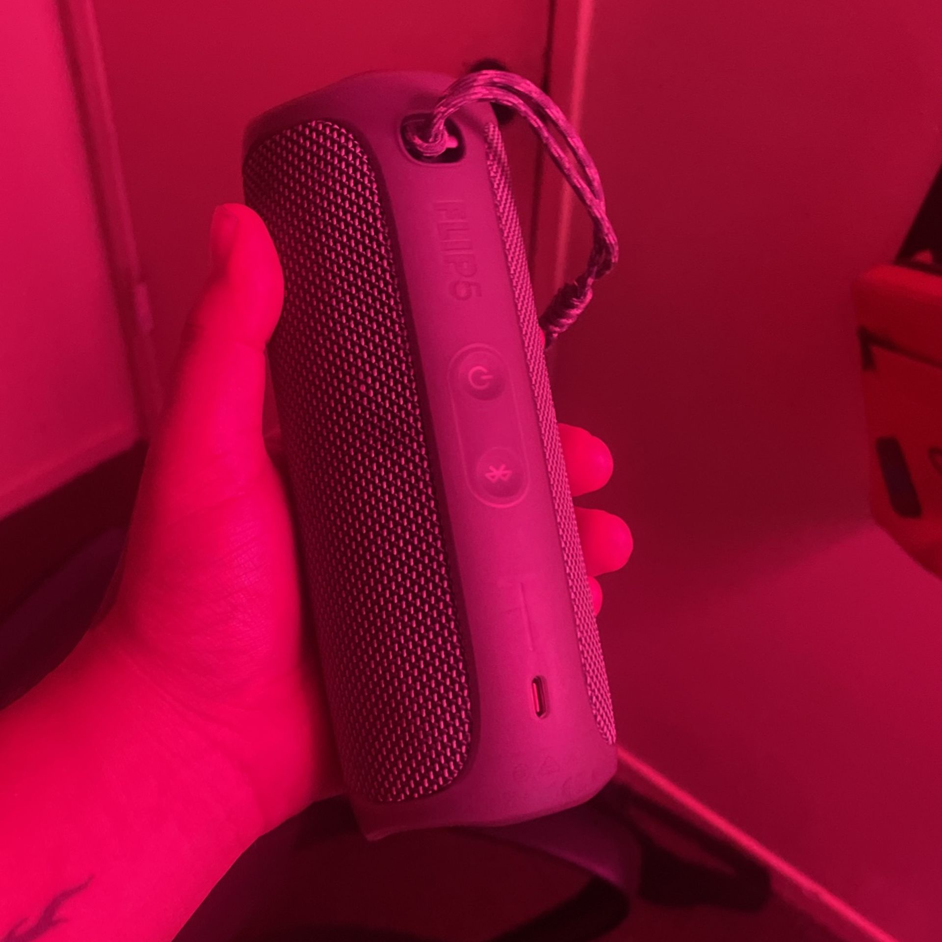 JBL FLIP 5 Bluetooth Speaker
