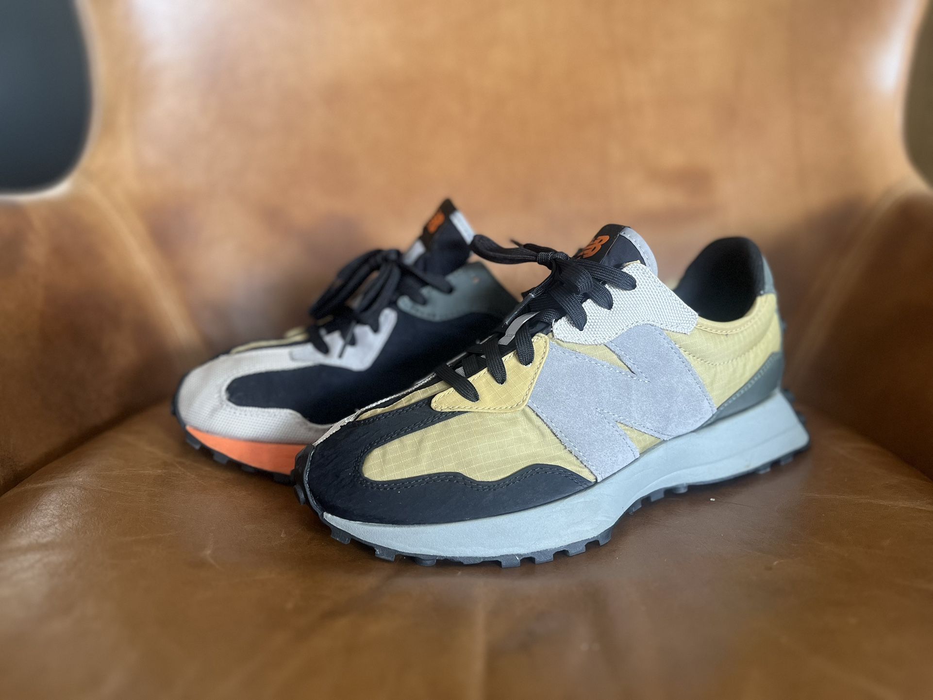New Balance Ms327pb