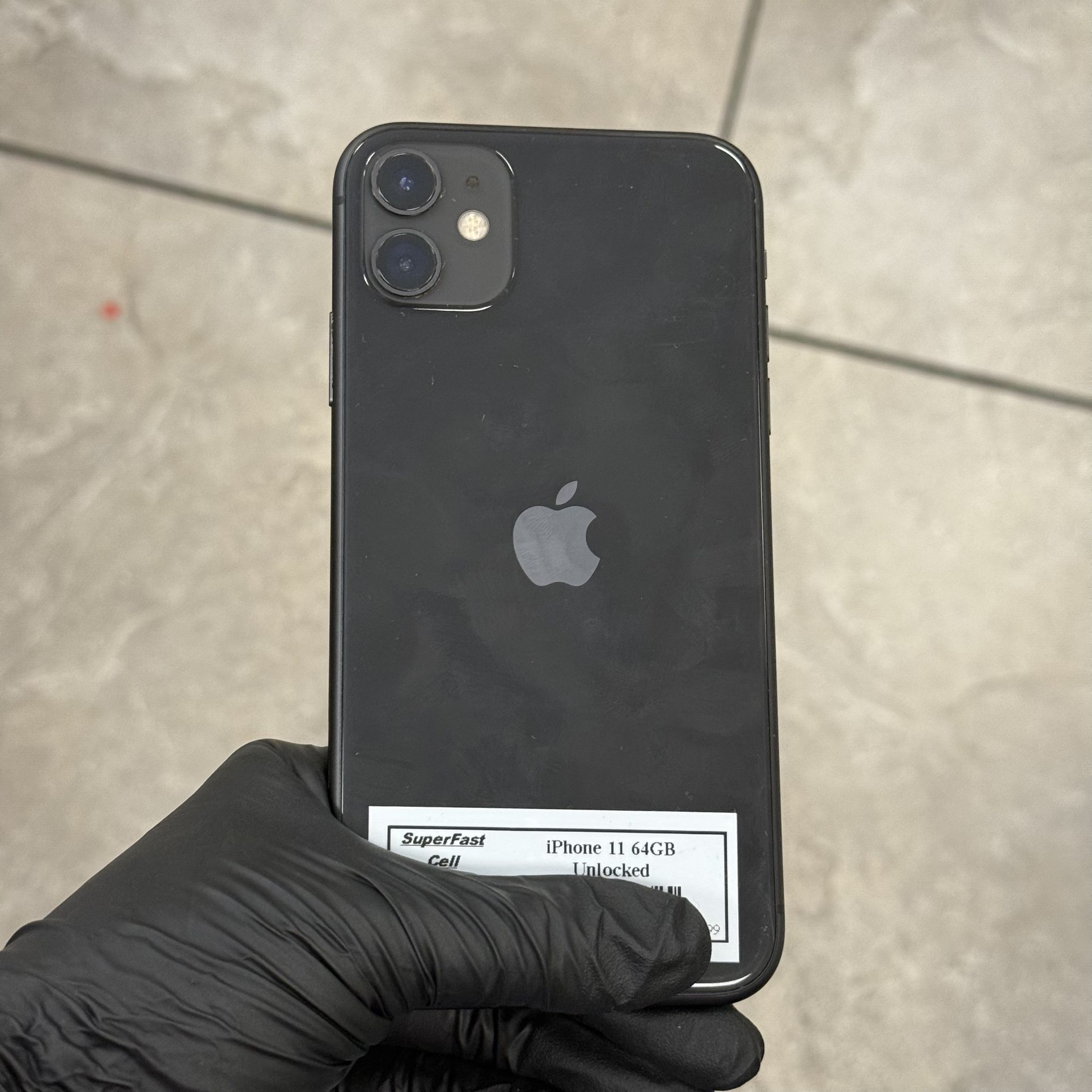 IPHONE 11 UNLOCKED