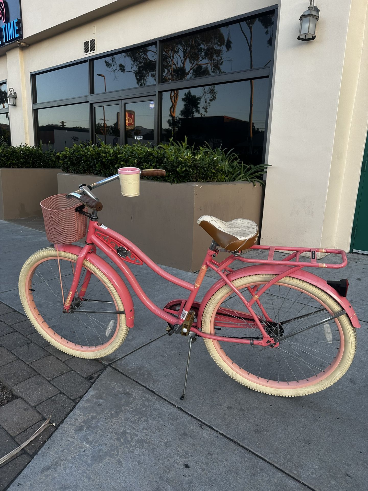 Cruiser Bicycle Pink