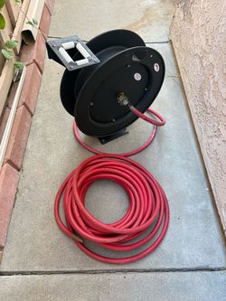 Central Pneumatic 50 ft x 3/8 inch Air Hose and Retractable Hose Reel