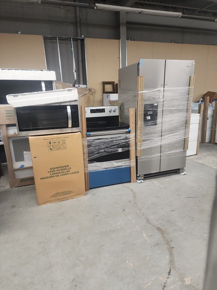 New Whirlpool Kitchen Set 4 Pierces
