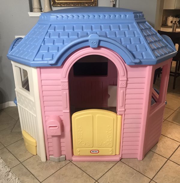 RARE Little Tikes Victorian Playhouse in EXCELLENT condition for Sale
