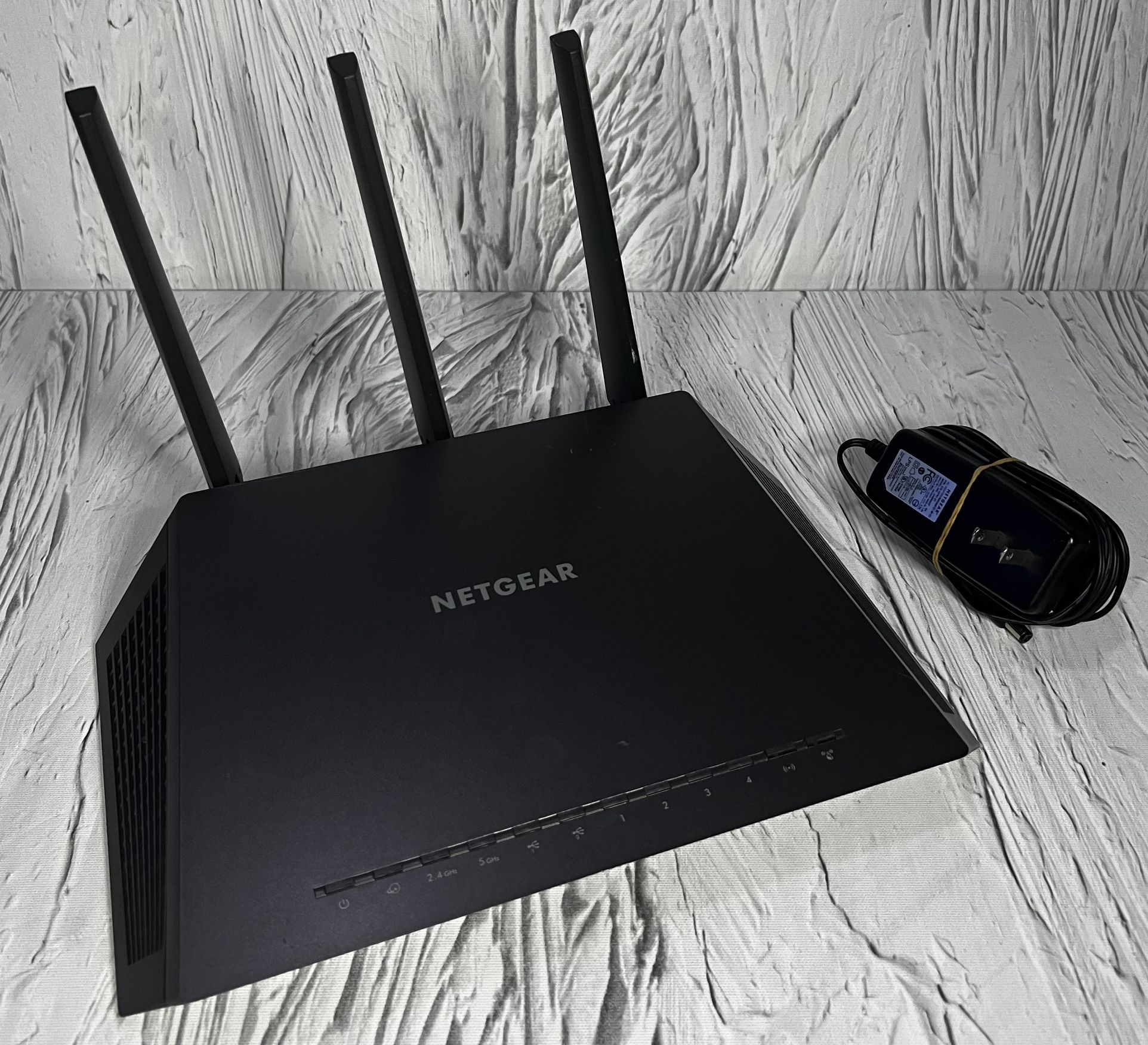 NETGEAR Nighthawk R7000 AC1900 Smart WiFi Router Pre Owned Cable Internet