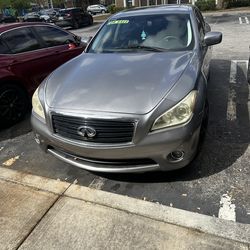2012 Infiniti m37
