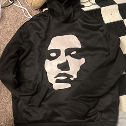 black hoodie 