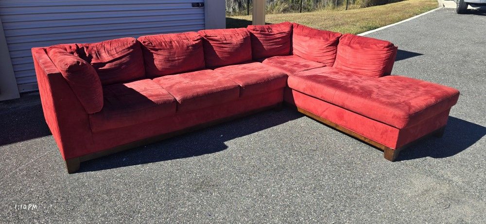 Sectional sofa (DELIVER OPTION)