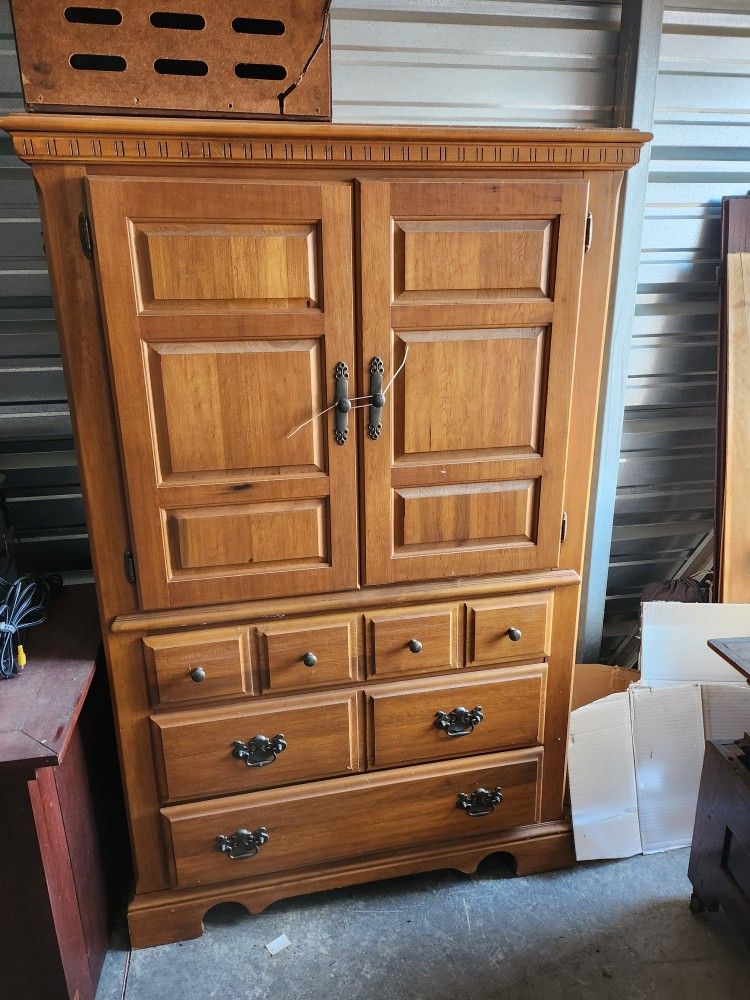 Armoire