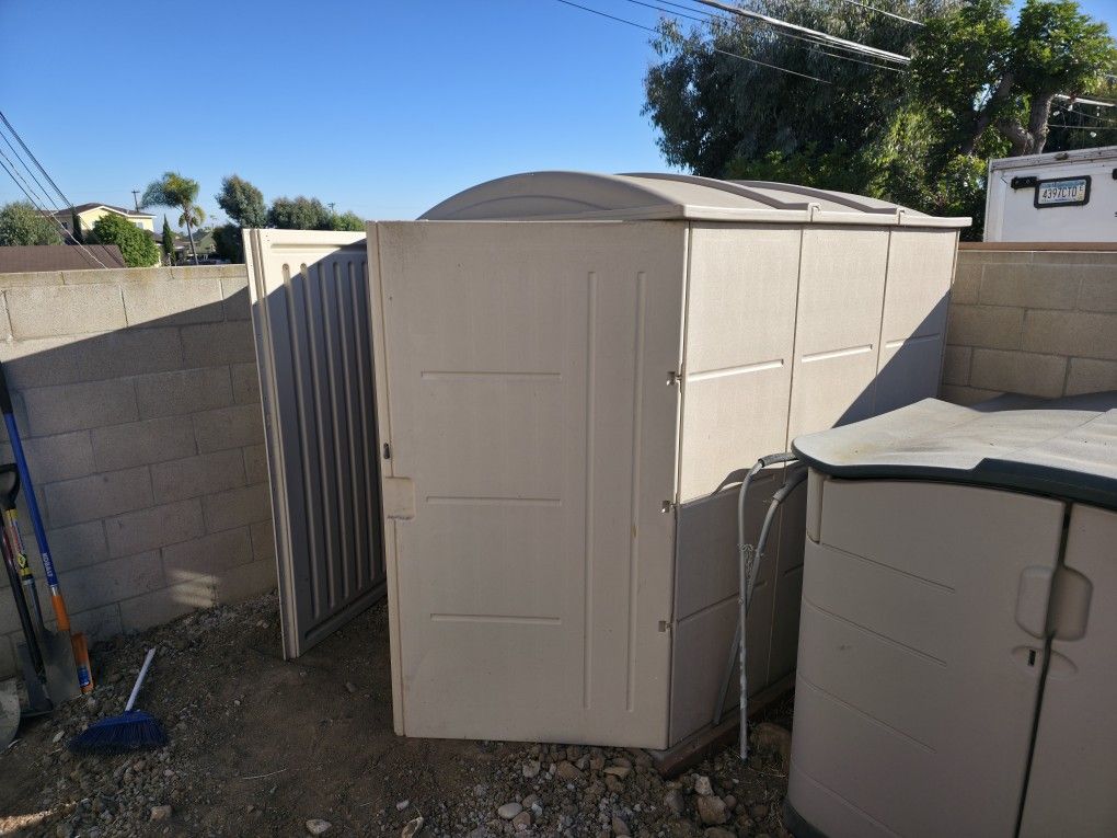 Rubbermaid 7x7 Storage Shed