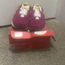NIKE AIR MAX 1 PREMIUM SZ 11