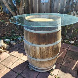 Barrel table with glass