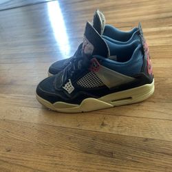 Jordan 4 Union “Off Noir” 