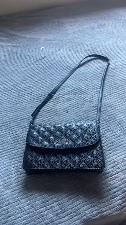 Guess purse