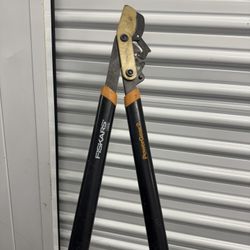 2 in. Cut Capacity Titanium Coated Steel Blade, 32 in. PowerGear2 Bypass Lopper with SoftGrip Handles