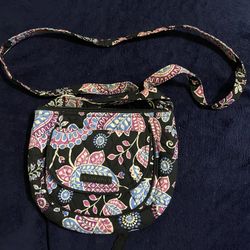Vera Bradley CrossBody Purse. MAKE AN OFFER!!!