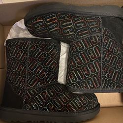 Ugg Kids Classic ll Graphic Stitch Short Boot Size 2 