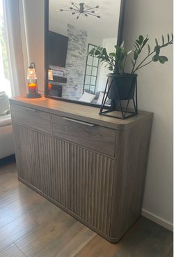 New Buffet Lots of Storage!!