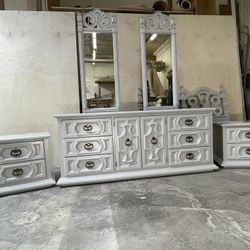Vintage Dresser Set