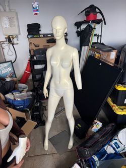 MANNEQUIN
