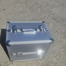 Makeup Case With Keys New