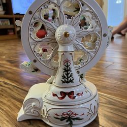 Holiday Classic Ferris Wheel